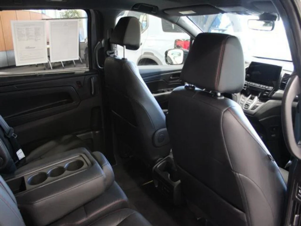 2023 Honda Odyssey SPORT - Photo 20