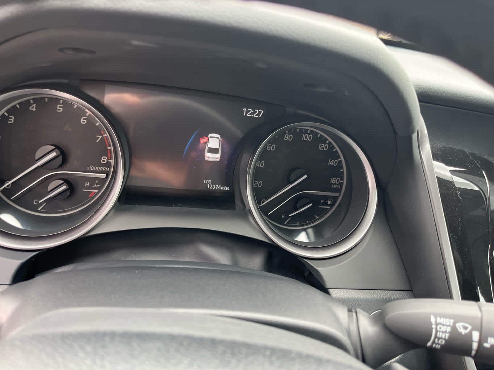 Used 2024 Ice Cap Toyota SE image 10