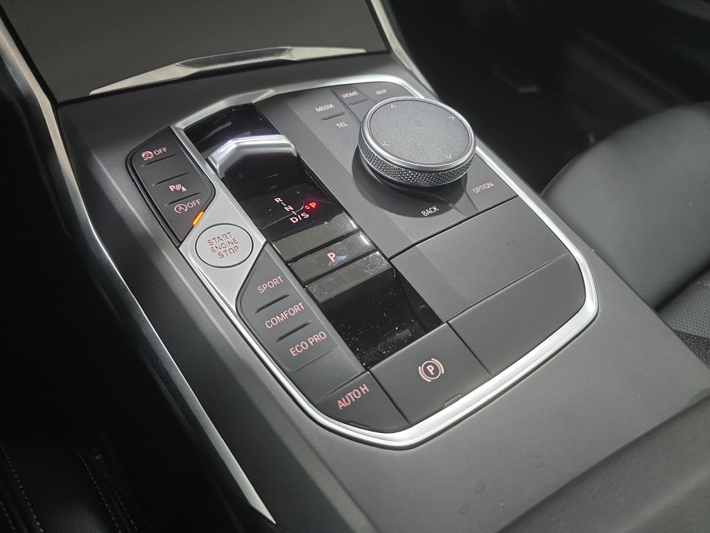 Used 2026 Alpine White BMW 230i image 17