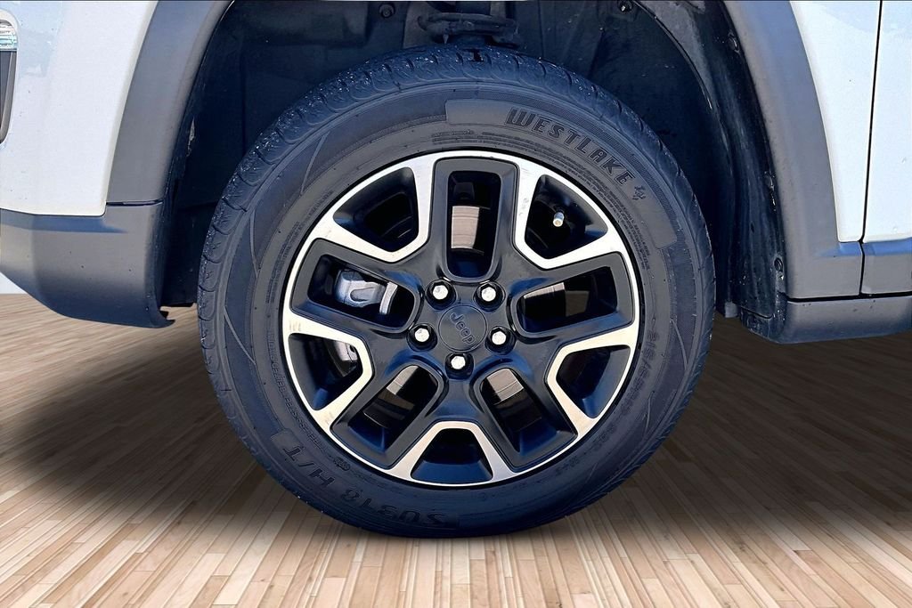 Used 2020 White Jeep Trailhawk image 8