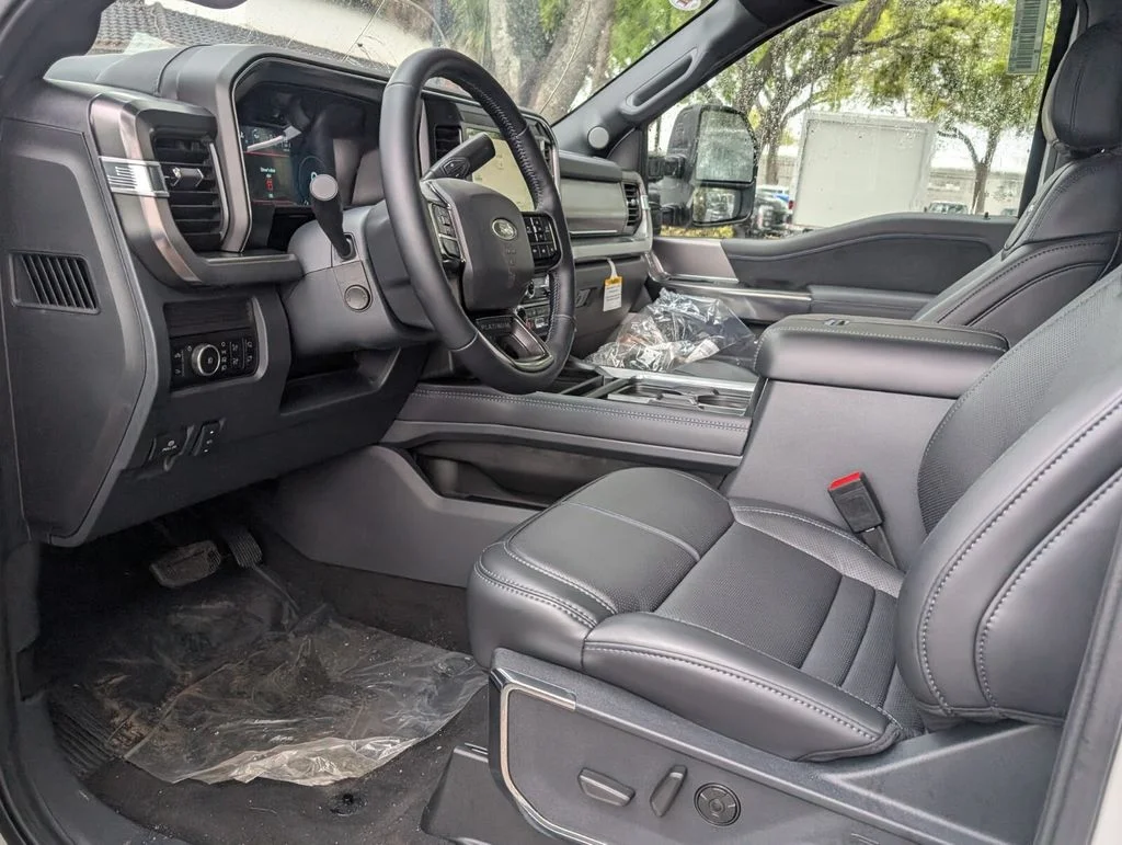 New 2026 Star White Metallic Tri-Coat Ford F-250® Platinum® image 8