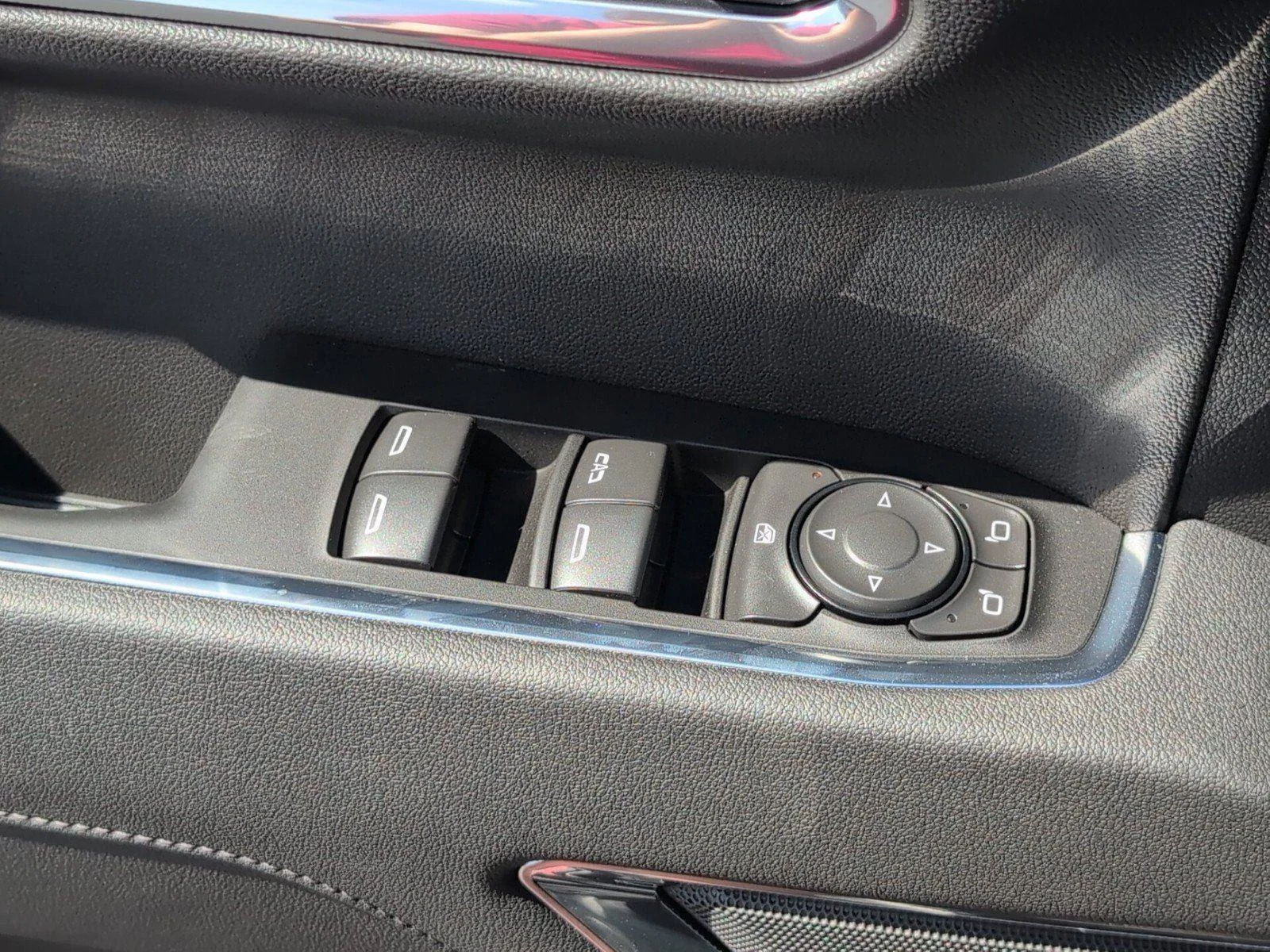 New 2026 Onyx Black GMC Elevation image 20