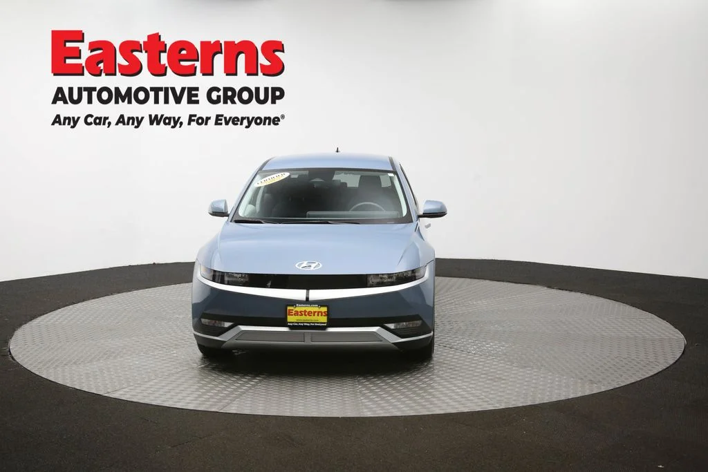 Used 2023 Blue Hyundai SE image 49