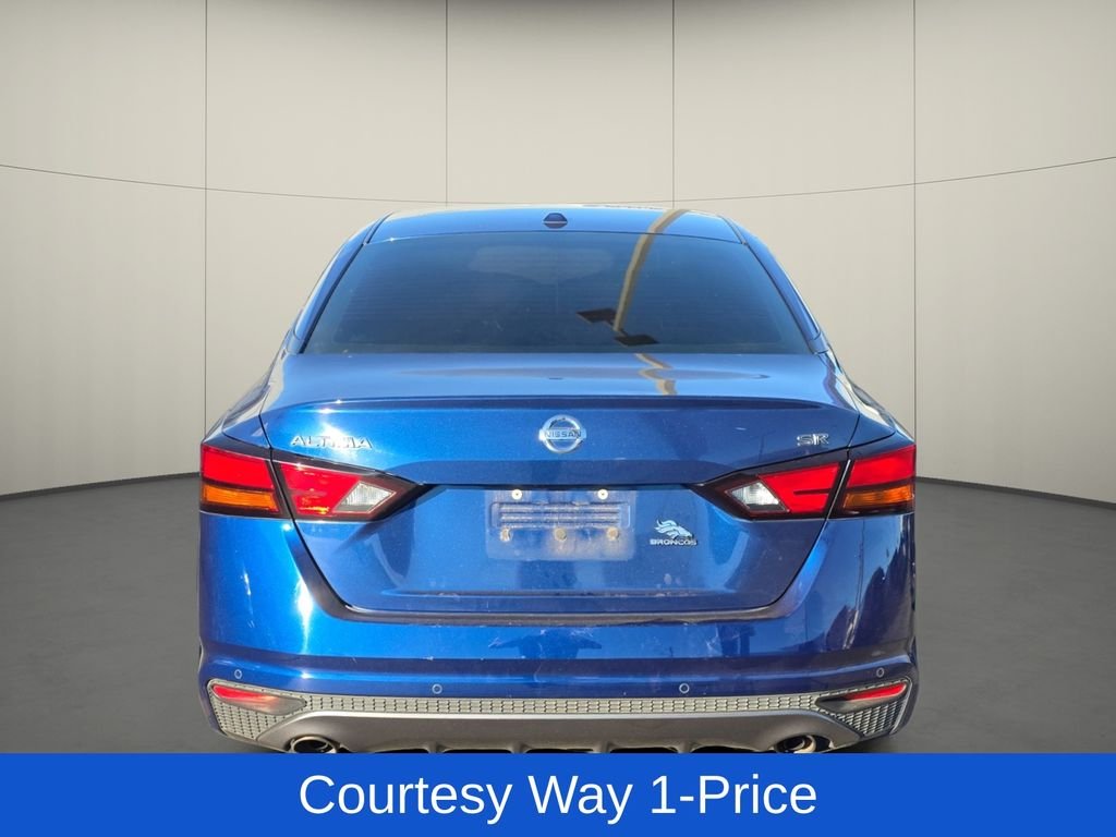 Used 2021 Blue Nissan 2.5 SR image 6