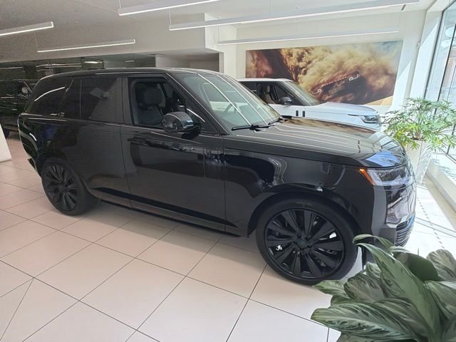 New 2026 Narvik Black Land Rover SV image 5