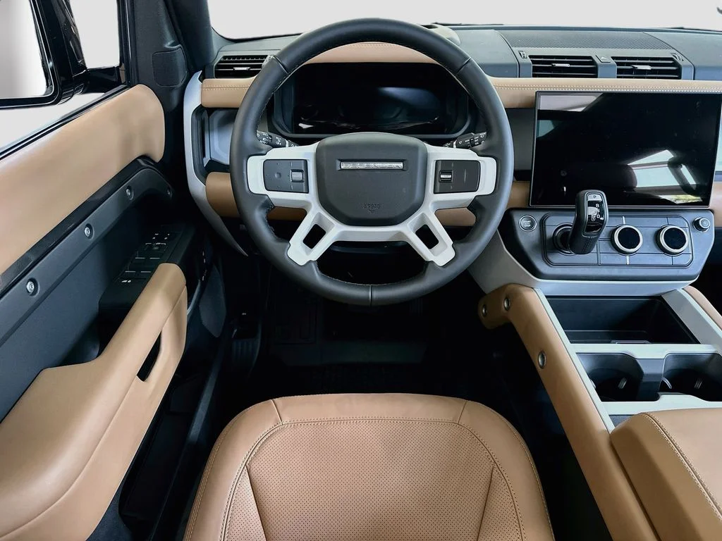 New 2026 Carpathian Gray Premium Metallic Land Rover X-Dynamic SE image 16