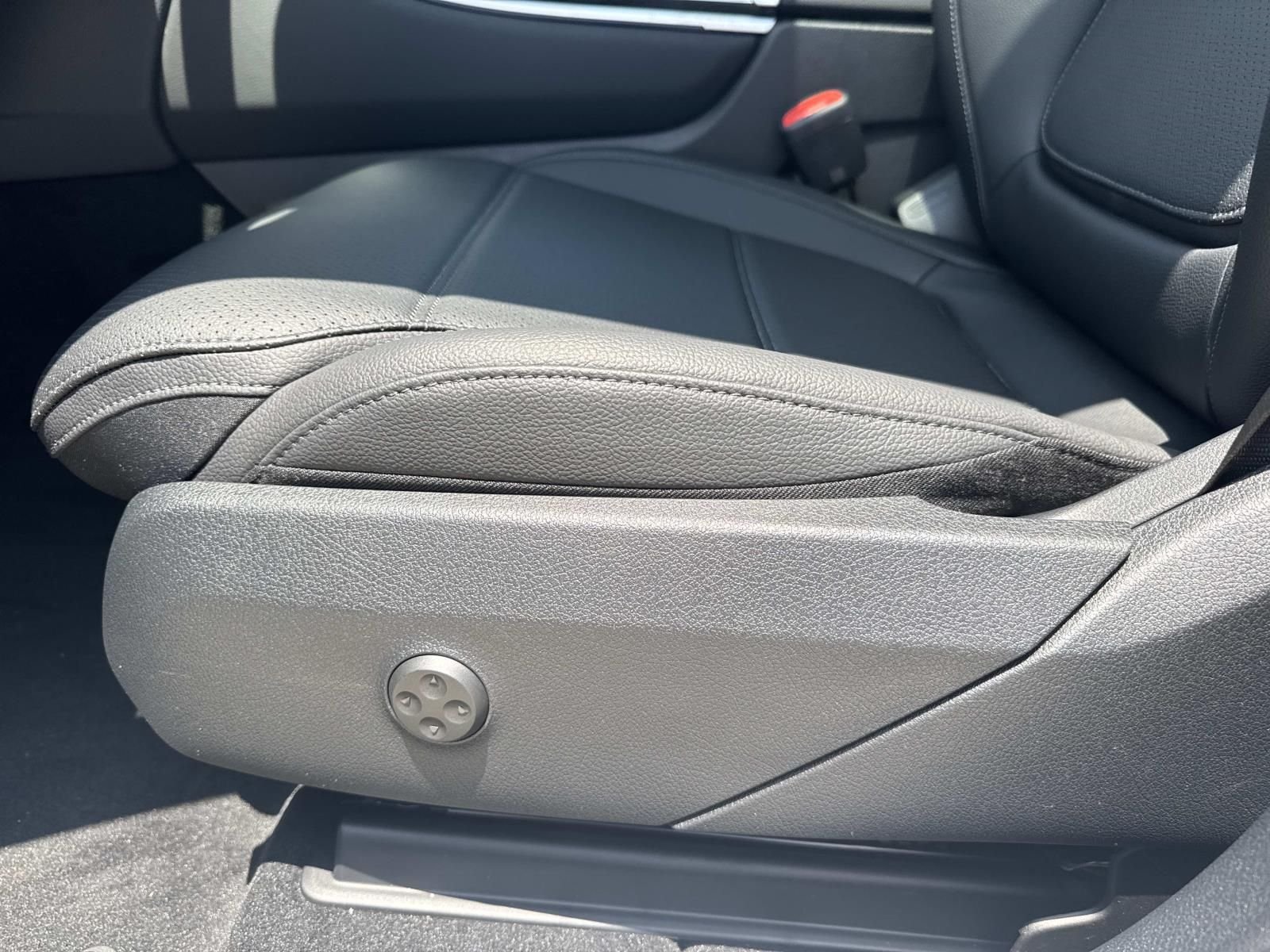 New 2026 Silver Mercedes-Benz GLC 300 image 10