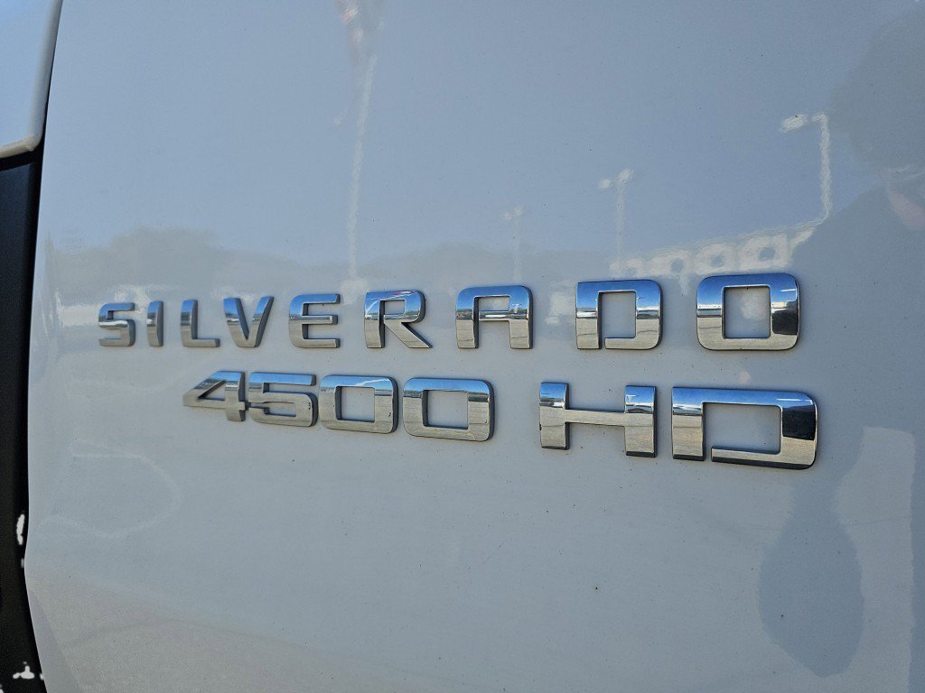 Used 2020 Summit White Chevrolet Work Truck image 27