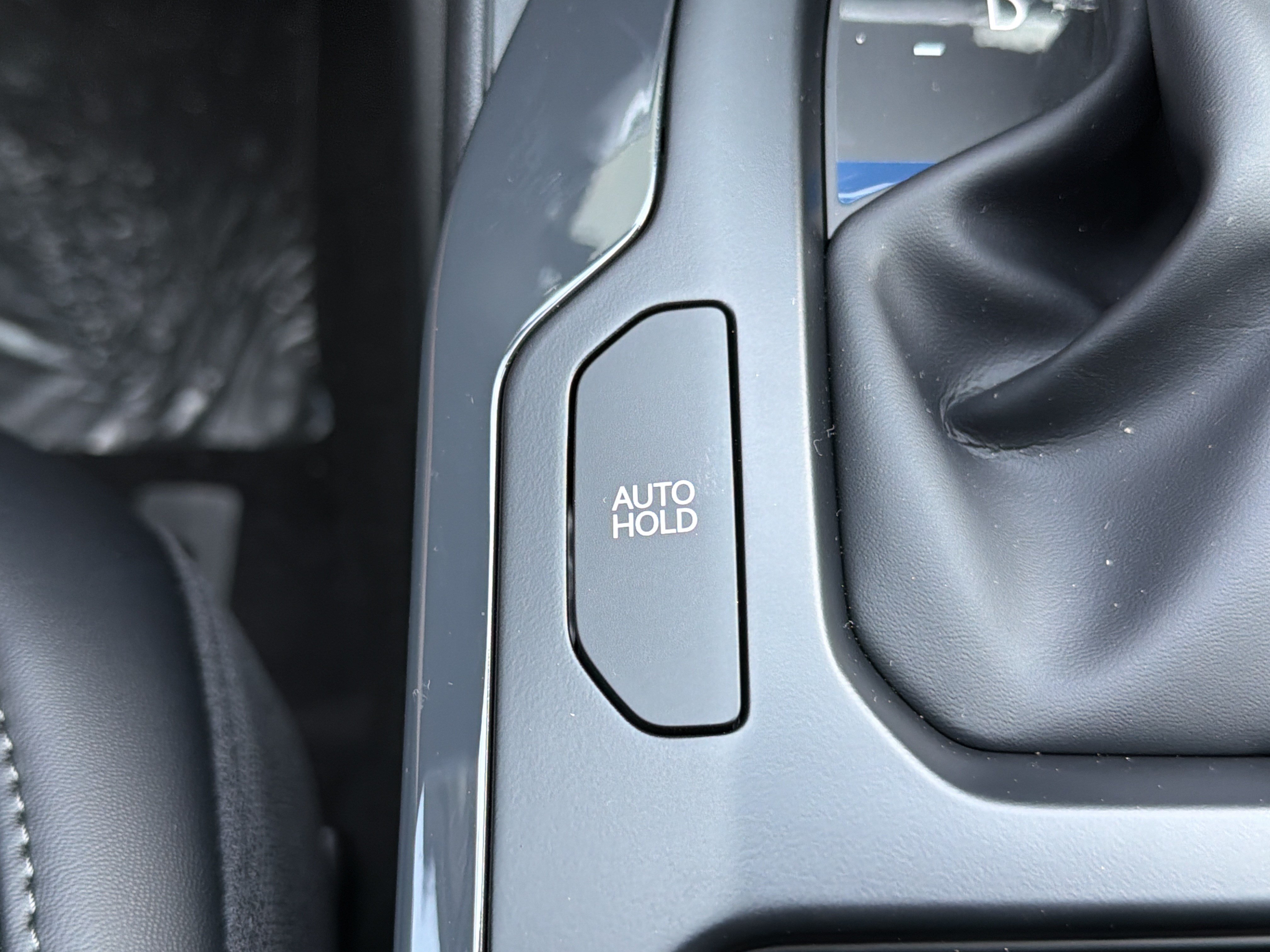 New 2026 Snow White Pearl Kia EX image 10