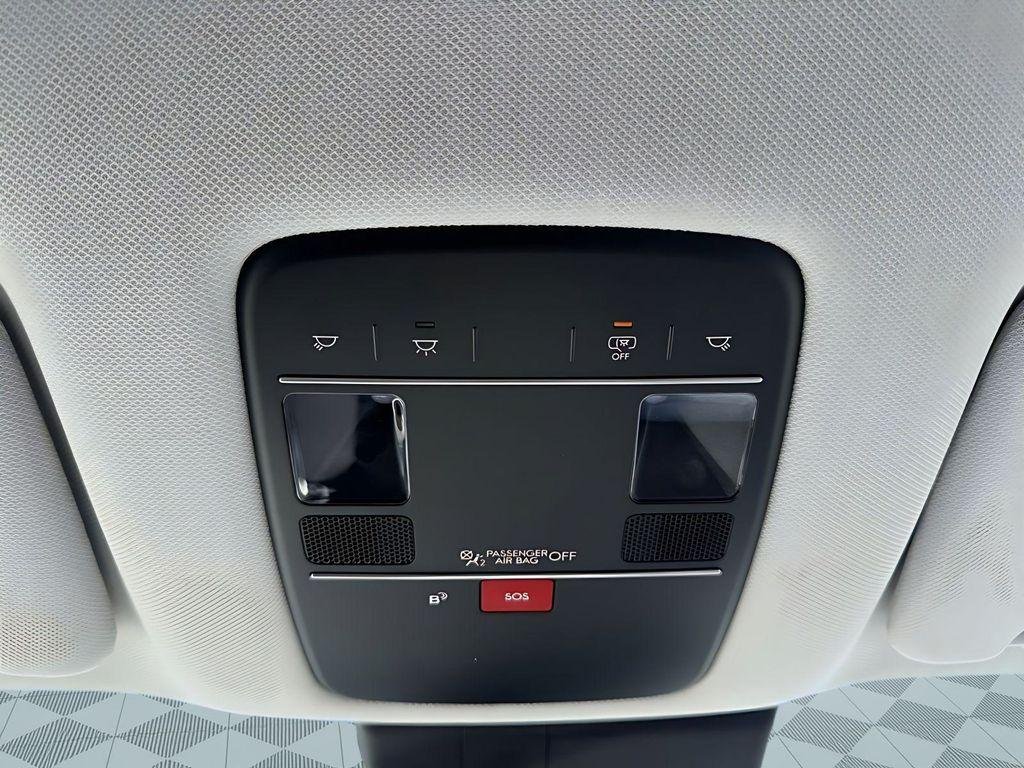 New 2026 Gray Hyundai SEL 7P image 28