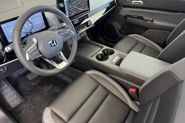 New 2026 Sonic Gray Pearl Honda Touring image 24