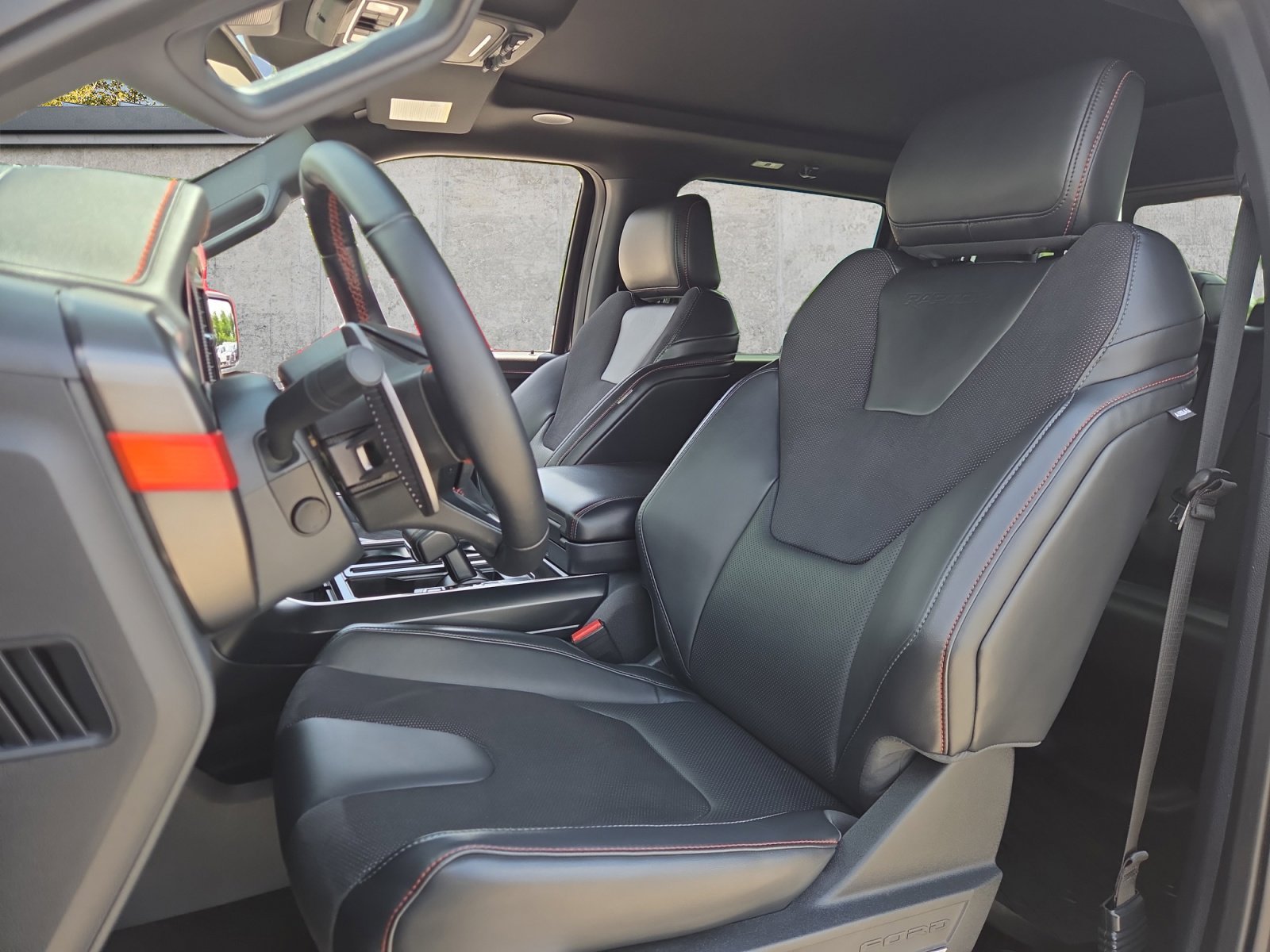2024 Ford F-150 Raptor - Photo 9