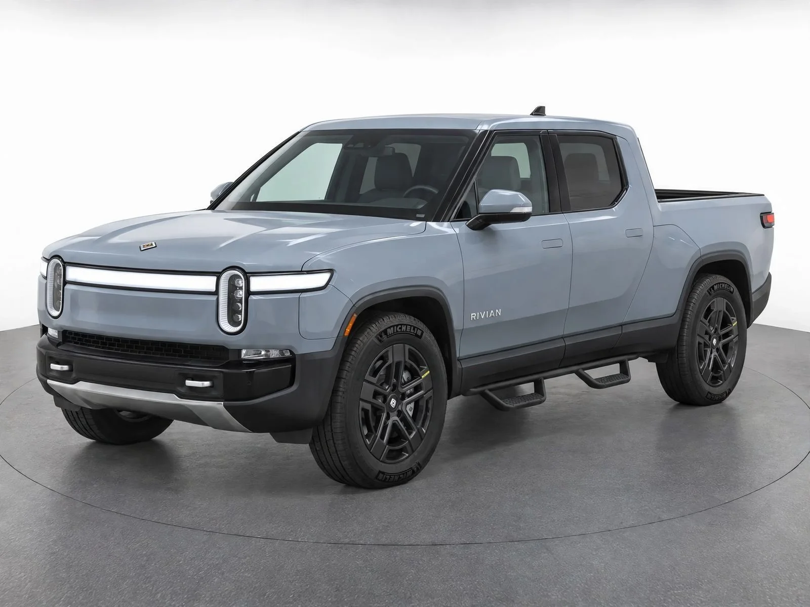 Used 2023 Limestone Rivian Adventure image 1