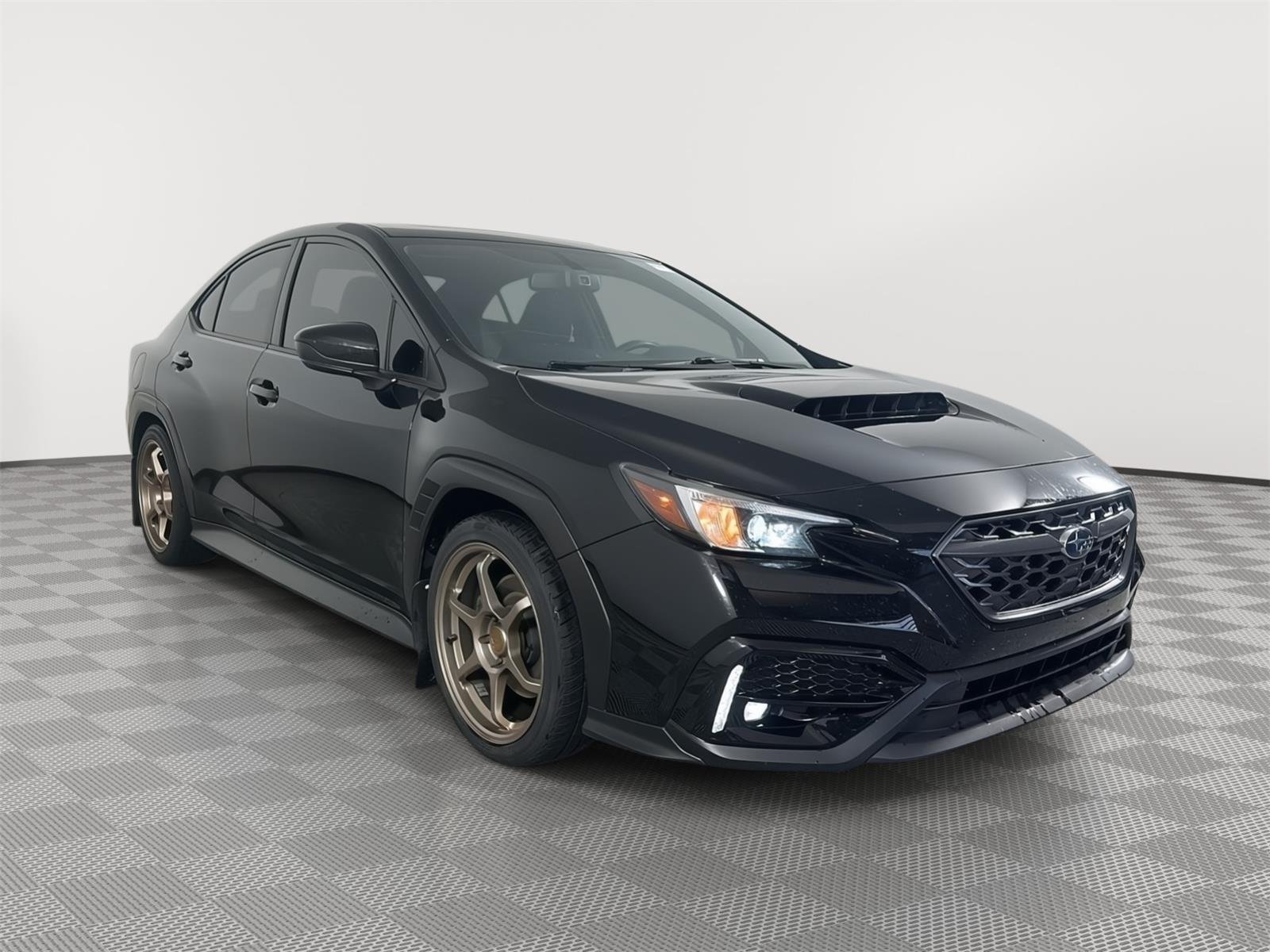 Used 2022 Crystal Black Silica Subaru Premium image 1