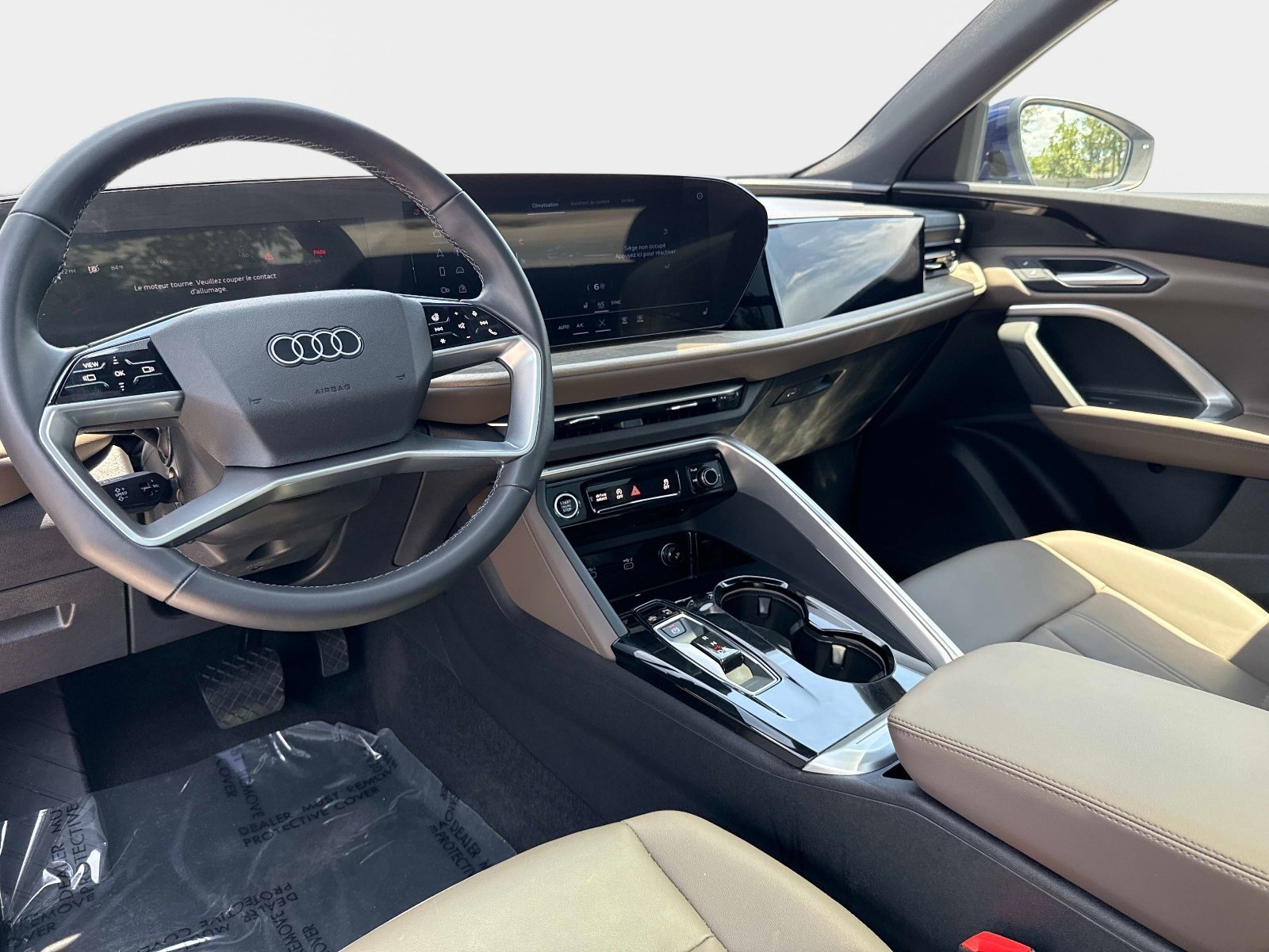 Used 2025 Navarra Blue Metallic Audi Premium image 15