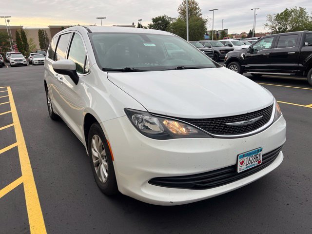 Used 2017 White Chrysler Touring image 1