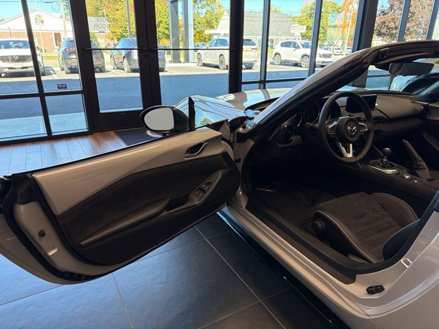 New 2026 Aero Gray Metallic Mazda Club image 9
