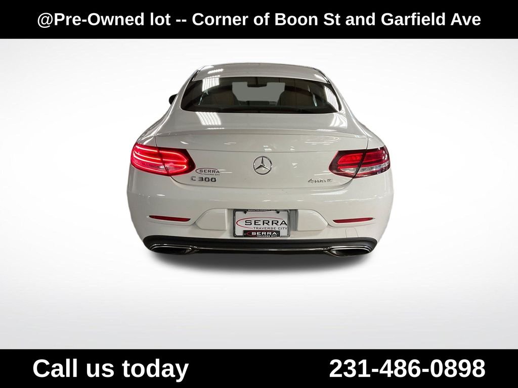 Used 2019  Mercedes-Benz C 300 image 4