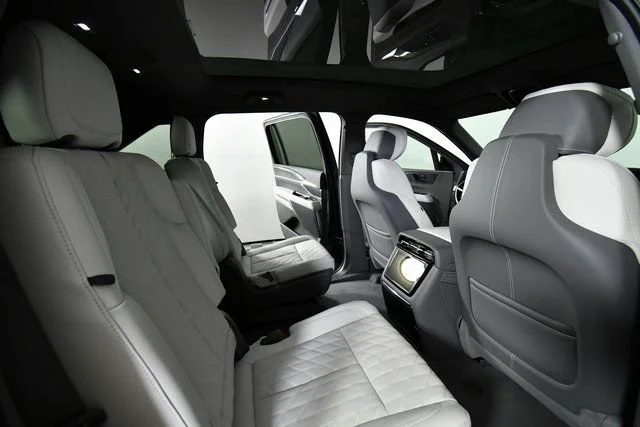 2025 Cadillac Escalade IQ Sport 1 - Photo 15
