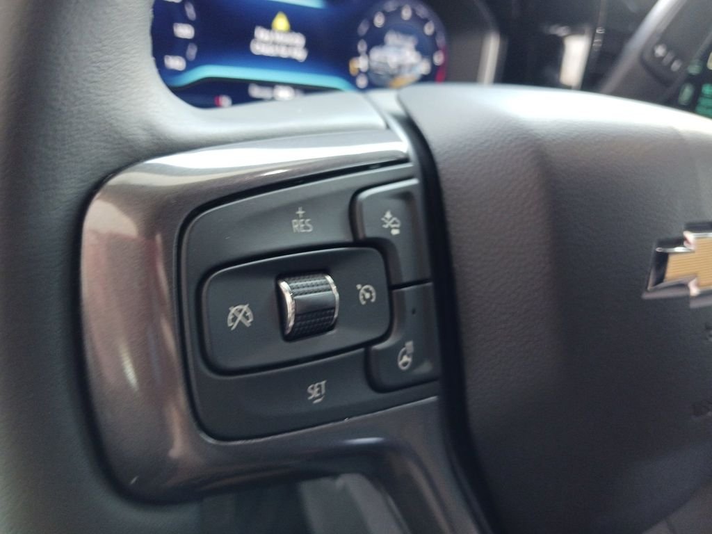 Used 2024 White Chevrolet High Country image 37