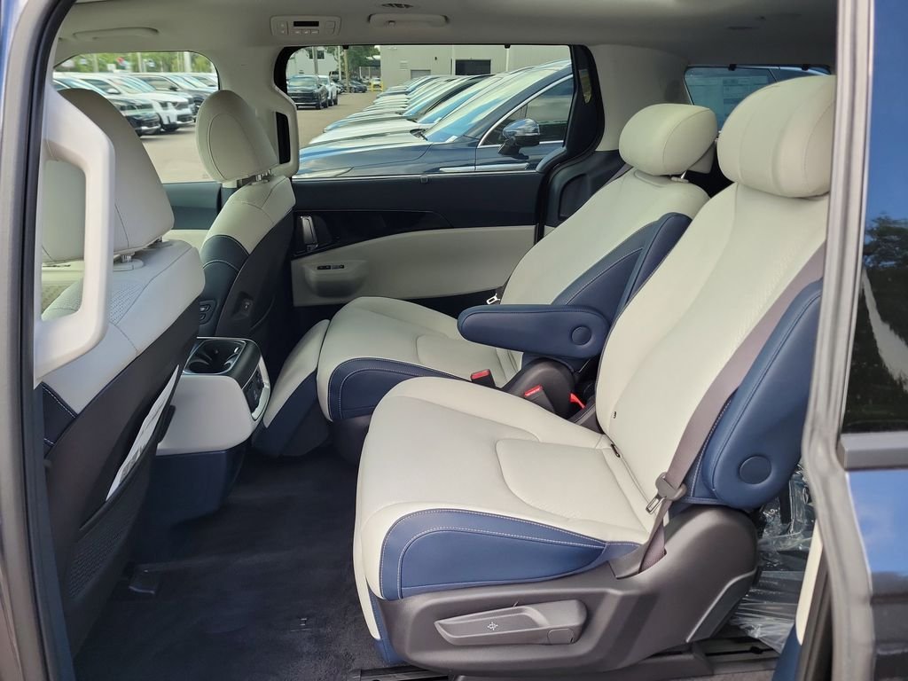 New 2026 Gray Kia SX Prestige image 16