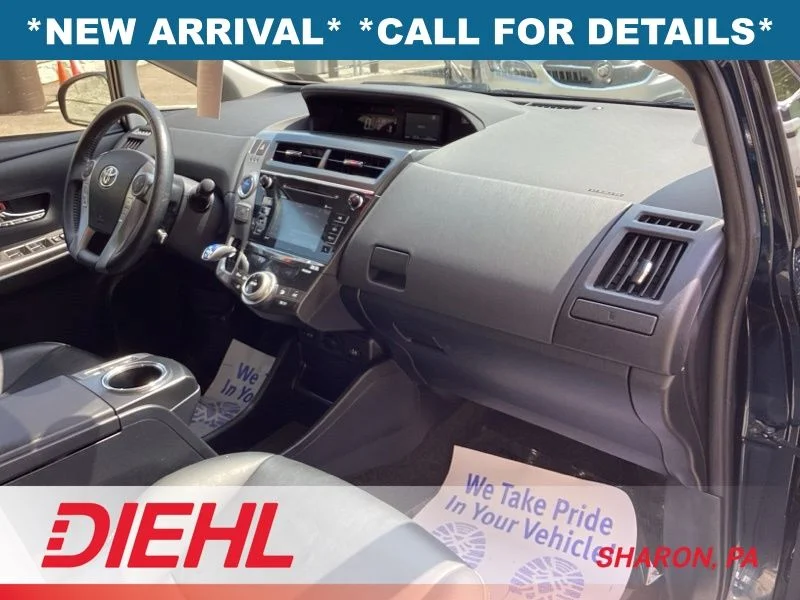Used 2017  Toyota Four image 15