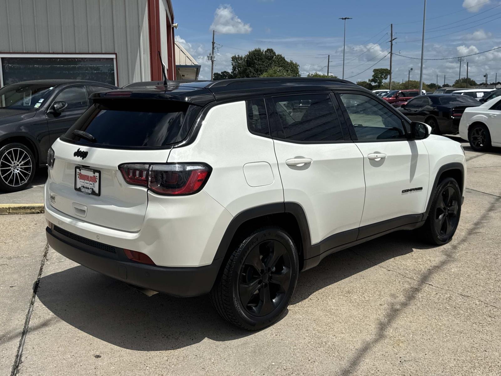Used 2021 White Clearcoat Jeep Altitude image 7