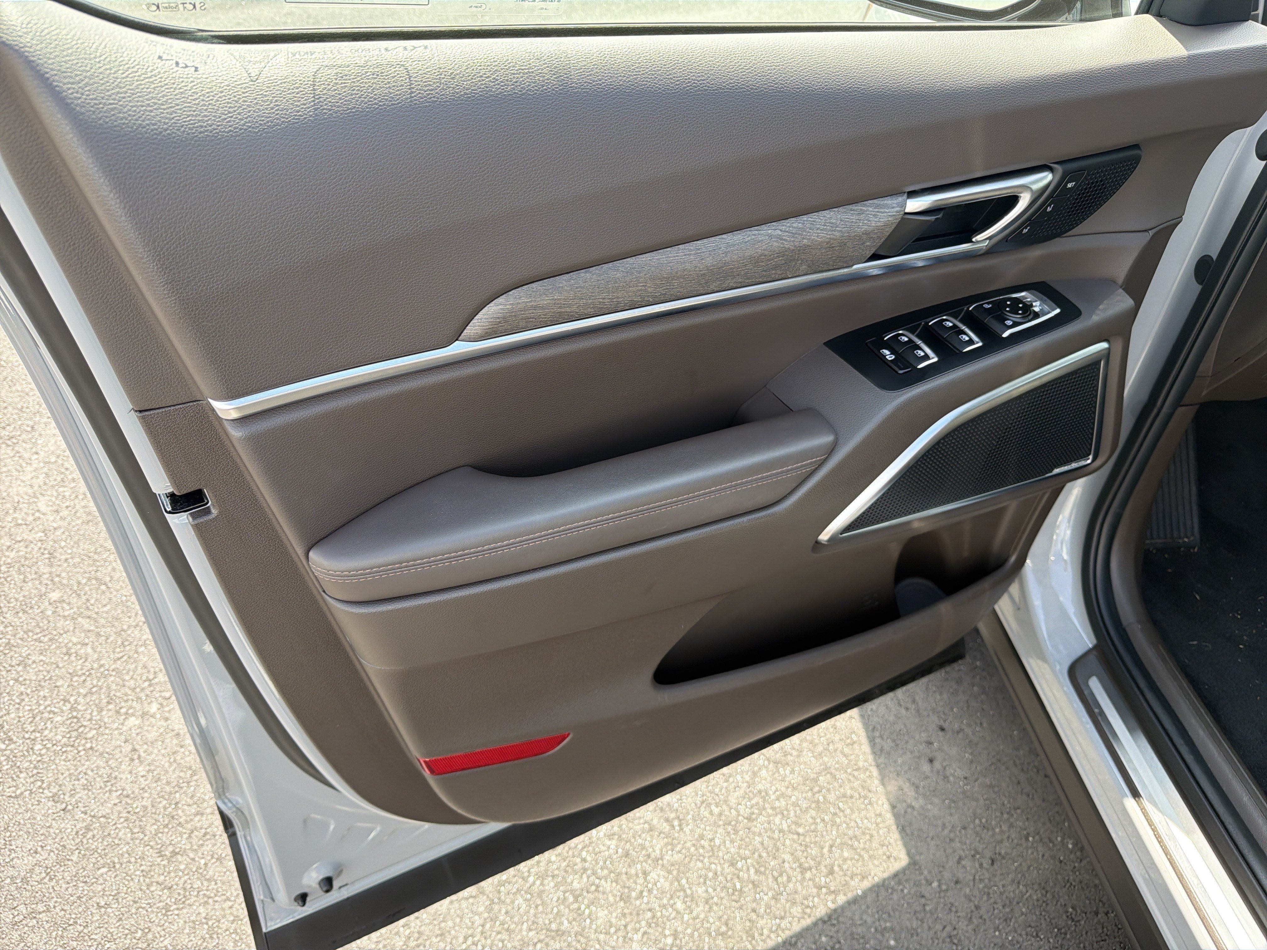 Certified Used 2022 Wolf Gray Kia SX image 10