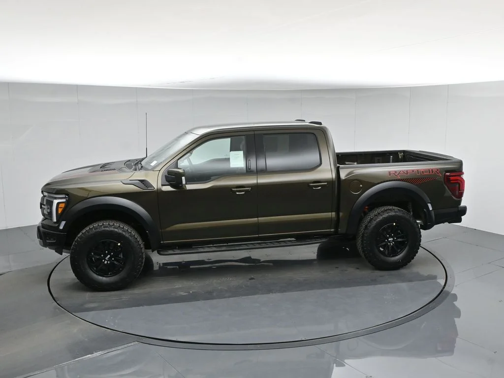 New 2026 Shelter Green Ford Raptor image 45