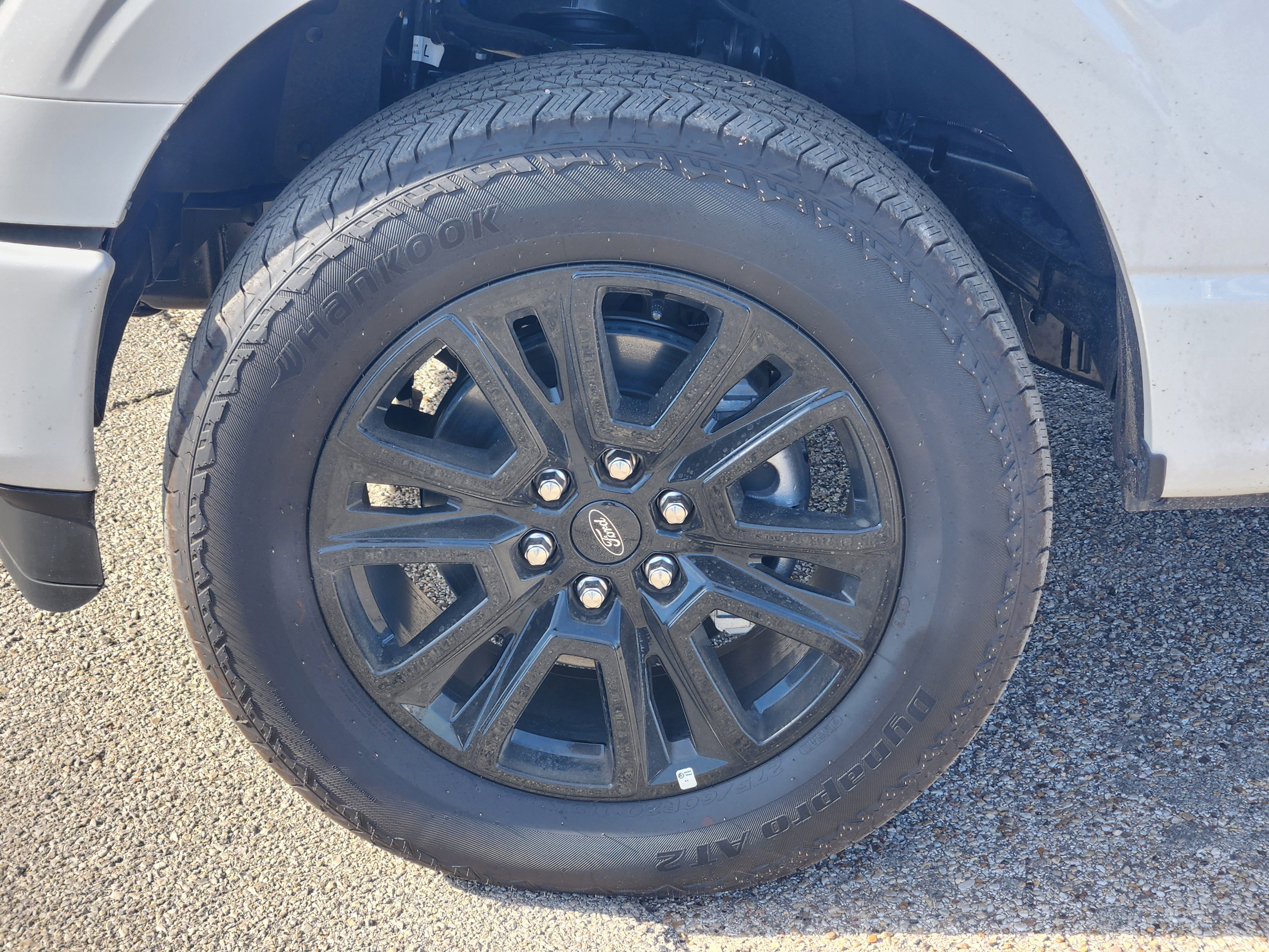 New 2025 Star White Metallic Tricoat Ford Platinum image 7