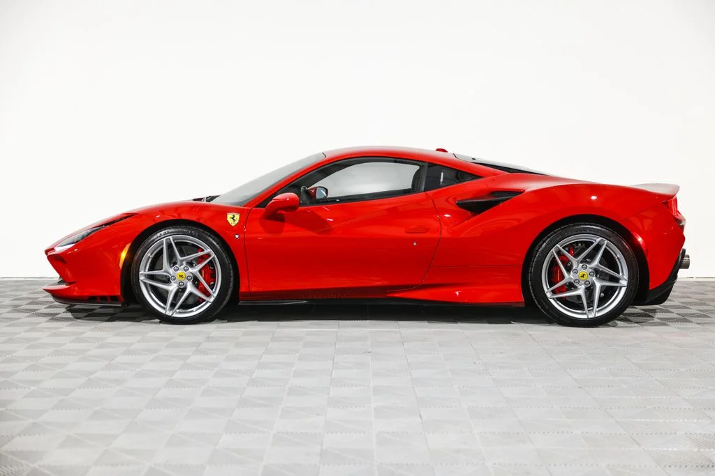 Used 2020 Red Ferrari Base image 14