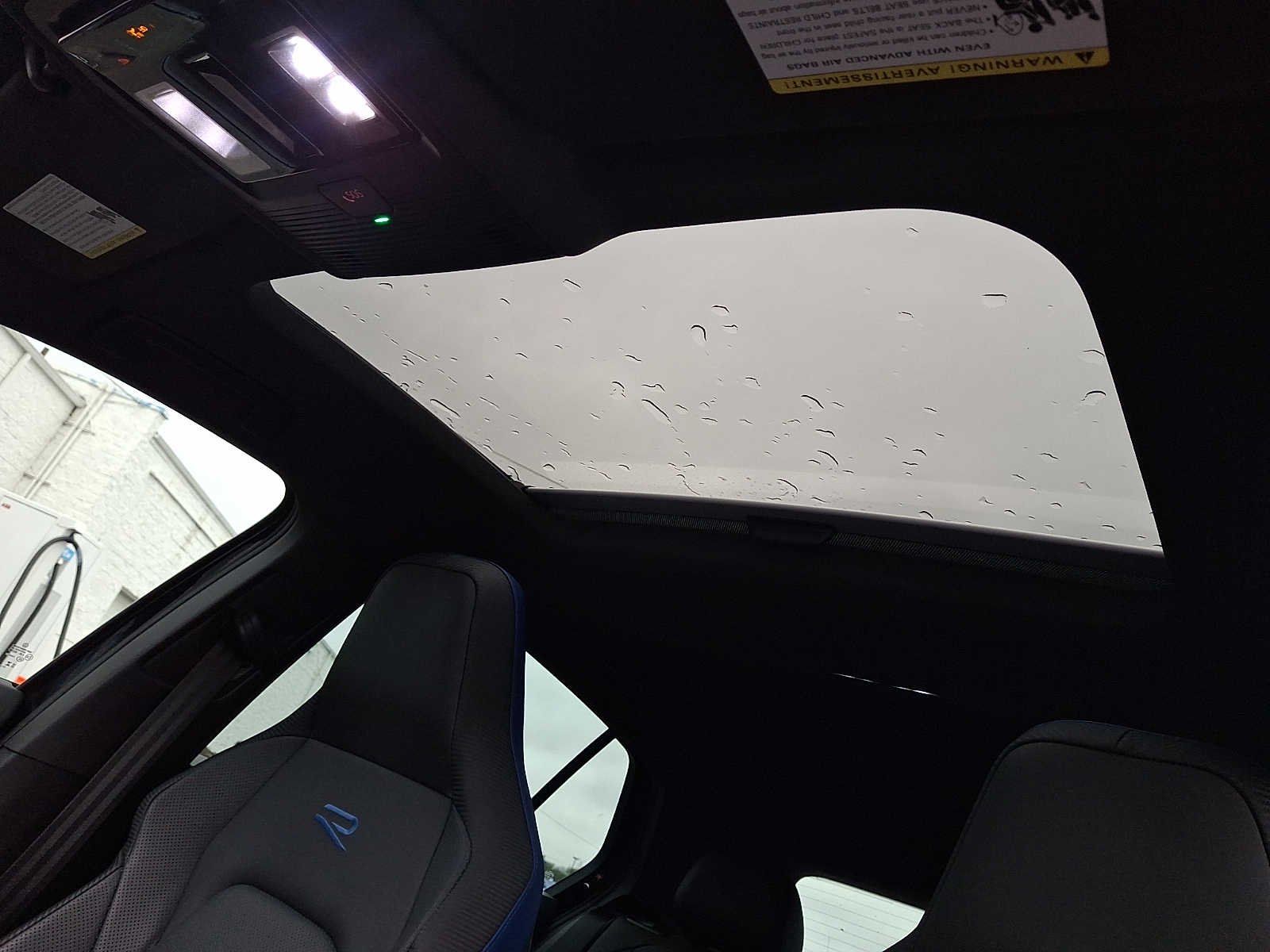 Used 2024  Volkswagen  image 15