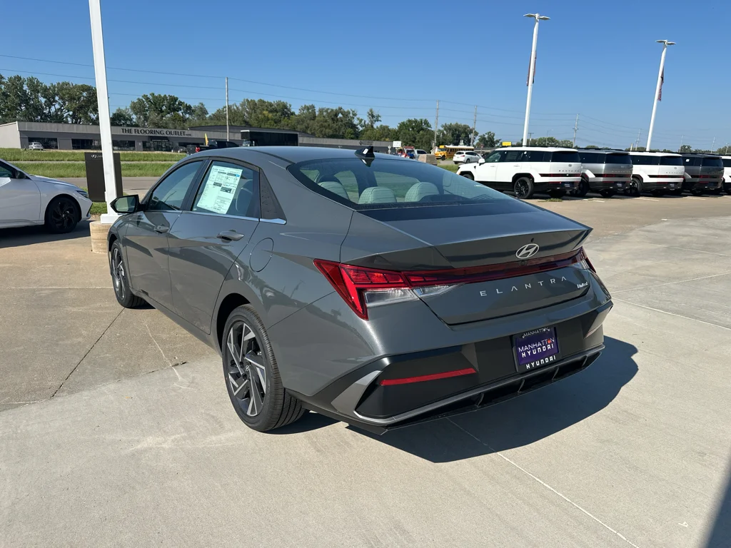New 2026 Ecotronic Gray Hyundai Limited image 11