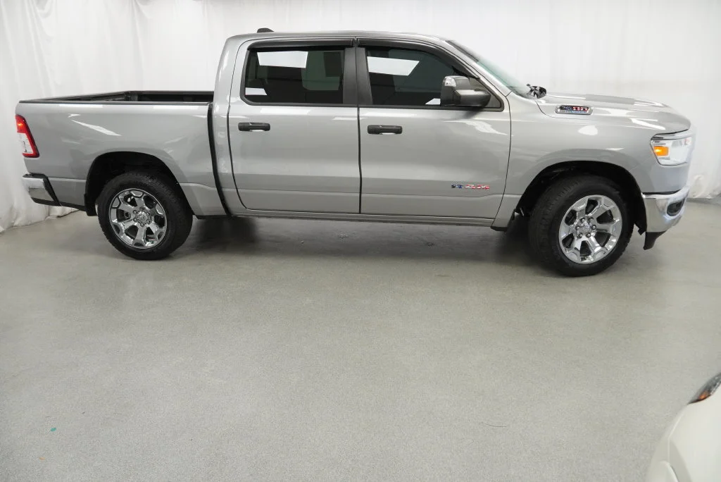 Used 2024 Silver Ram Big Horn/Lone Star image 18