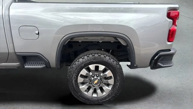 Used 2025 Sterling Gray Metallic Chevrolet Custom image 34