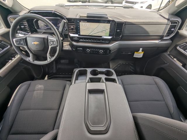 Used 2025 White Chevrolet LT image 13