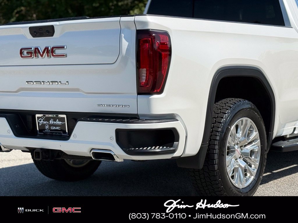 Used 2024 White GMC Denali image 18
