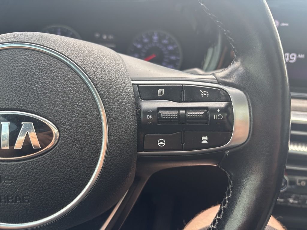 Used 2021 Everlasting Silver Kia EX image 15