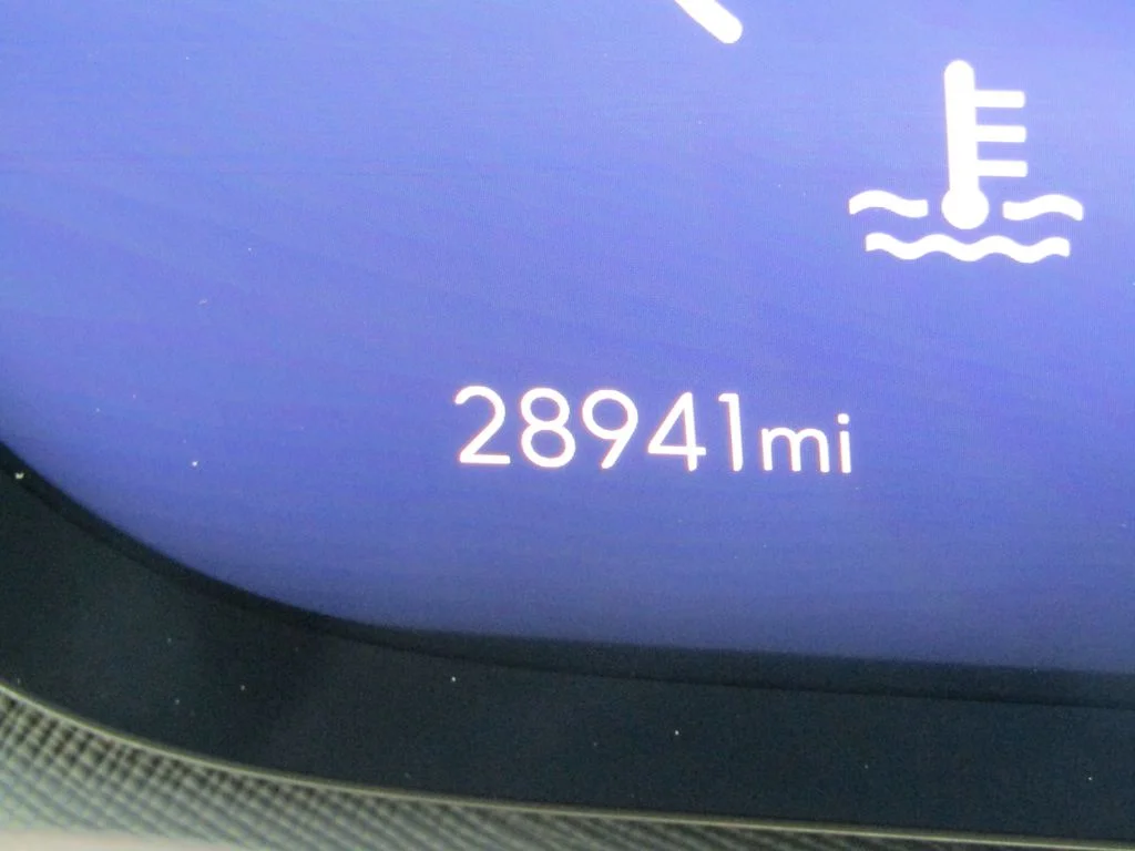 Used 2025 White Buick Preferred image 31