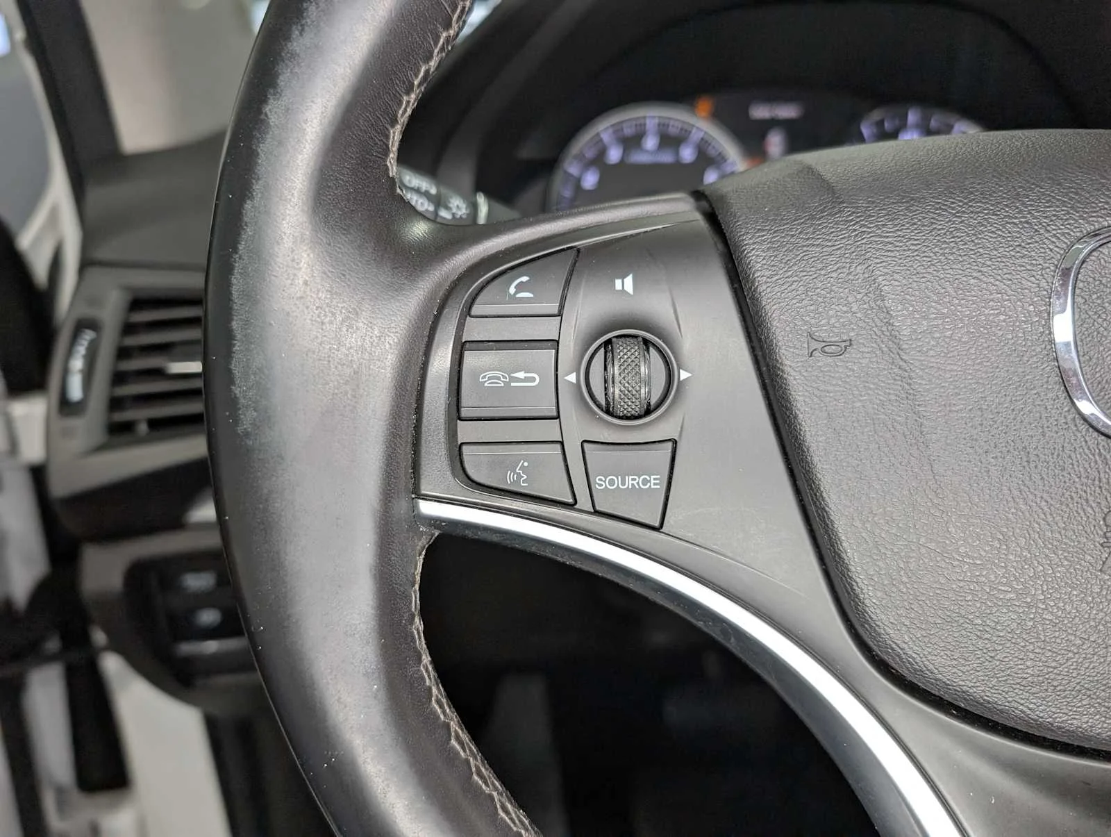 Used 2020 Platinum White Pearl Acura w/Technology Pkg image 37