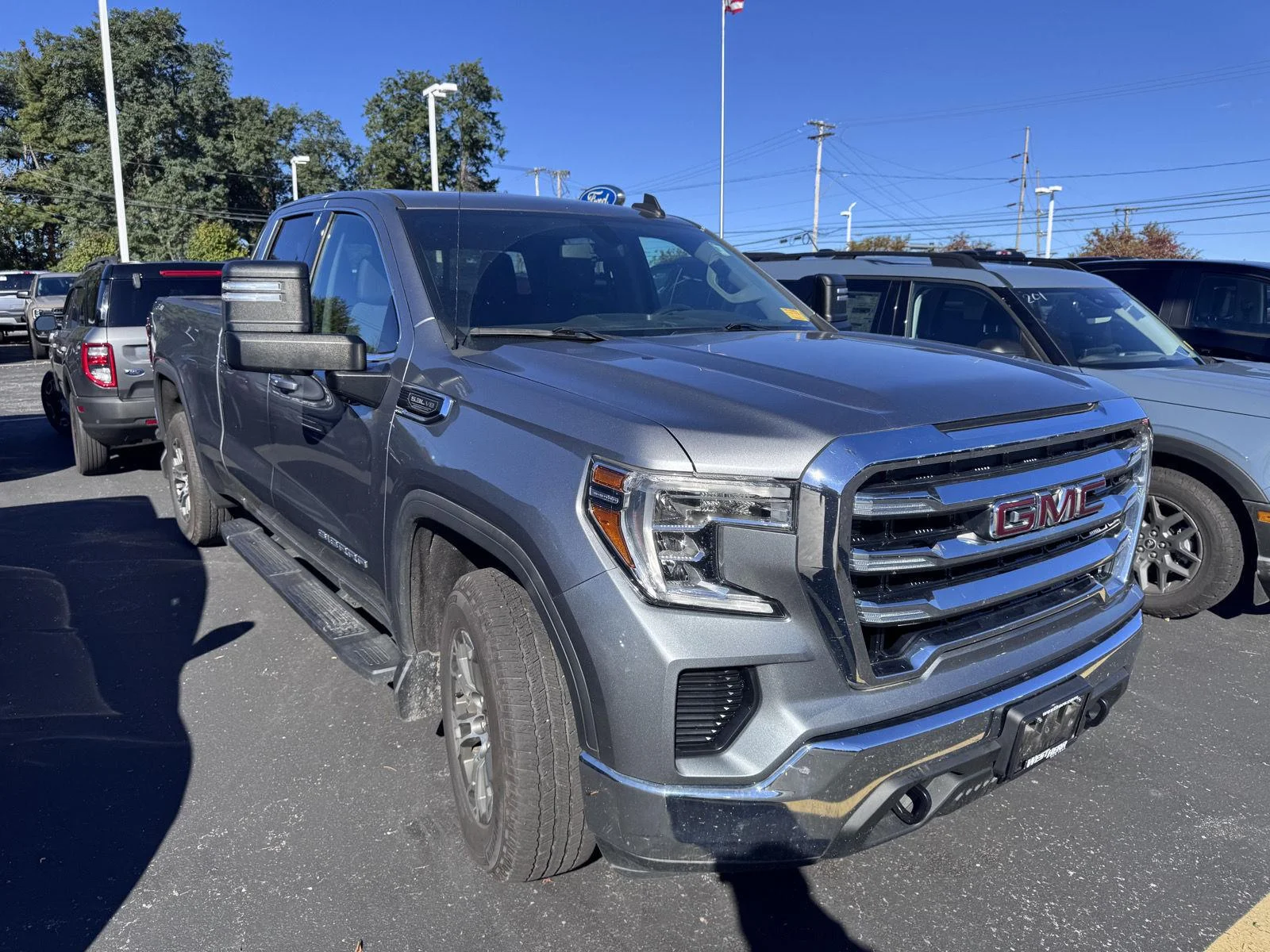 Used 2020 Satin Steel Metallic GMC SLE image 3