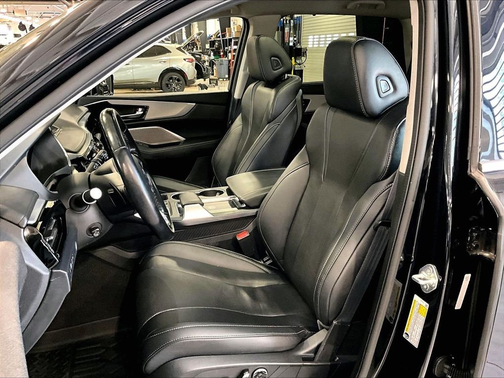 Used 2023 Black Acura Technology image 10