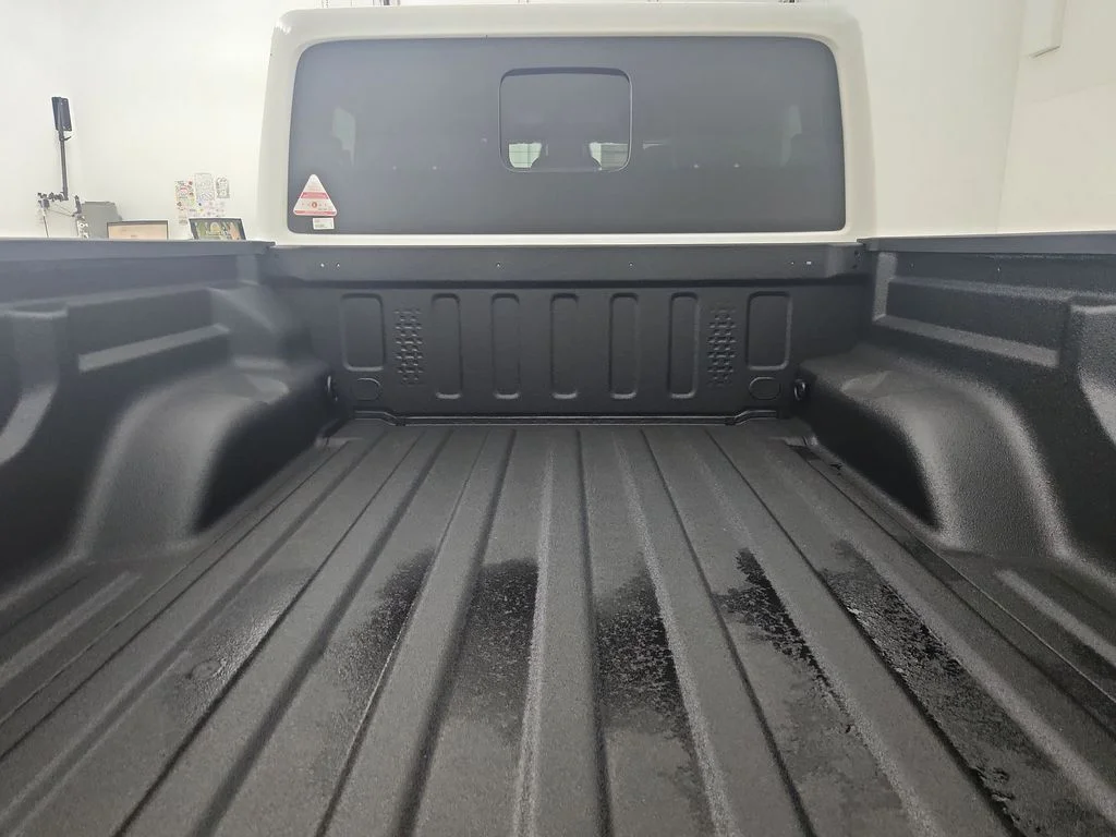 New 2026 Bright White Clearcoat Jeep Rubicon image 31