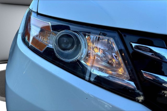 Used 2016 White Honda EX-L image 33