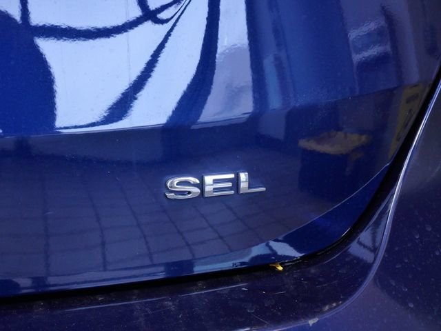 Used 2017 Blue Ford SEL image 7