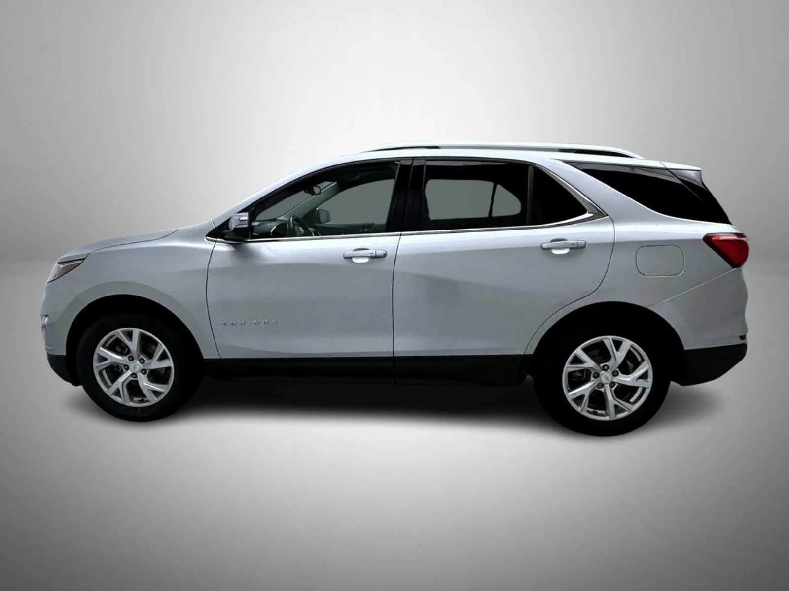 Used 2018 Silver Chevrolet Premier image 8