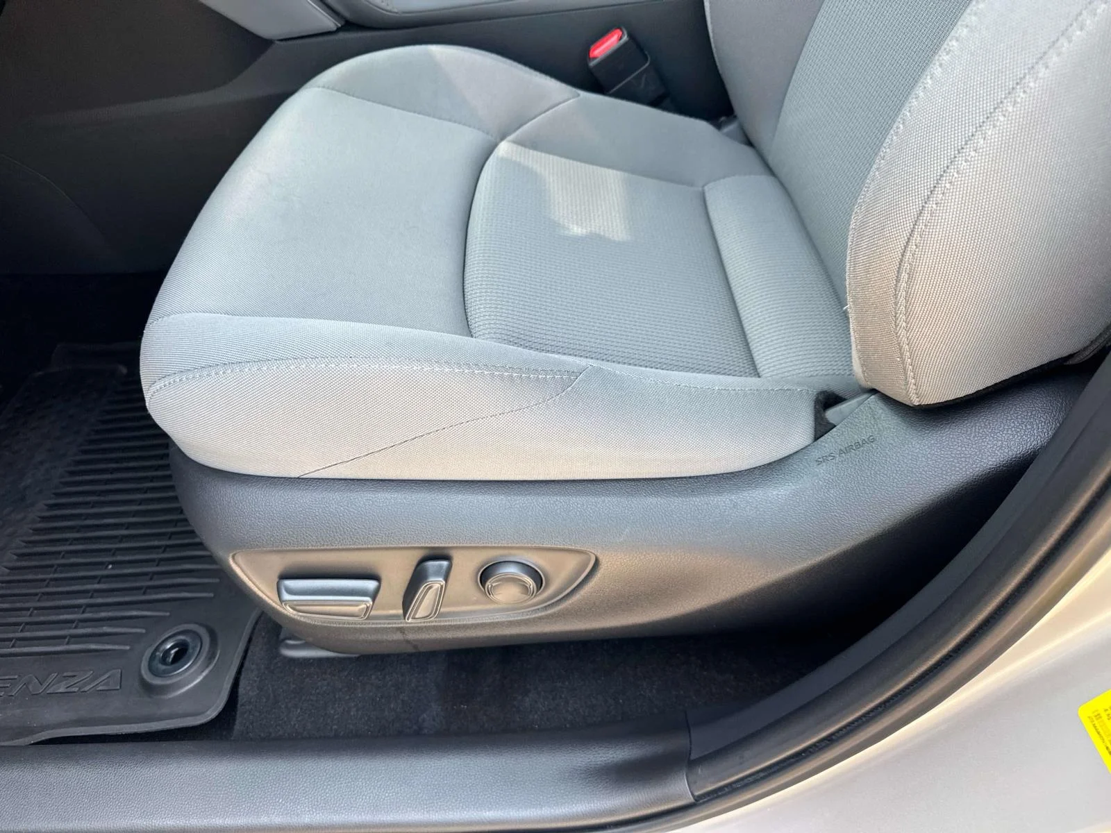 Used 2023 Silver Toyota LE AWD (Natl) image 16