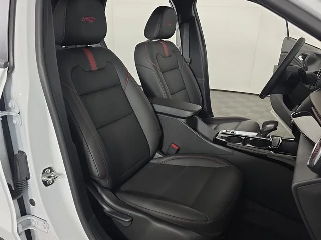 Used 2026 Summit White Chevrolet 2RS image 28