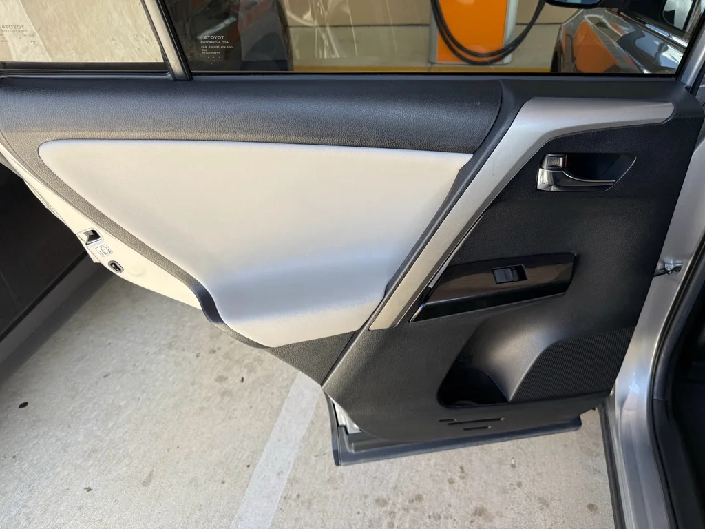 Used 2018 Silver Sky Metallic Toyota Limited image 27