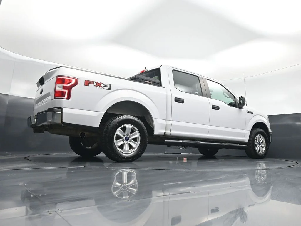 Used 2020 White Ford XL image 44